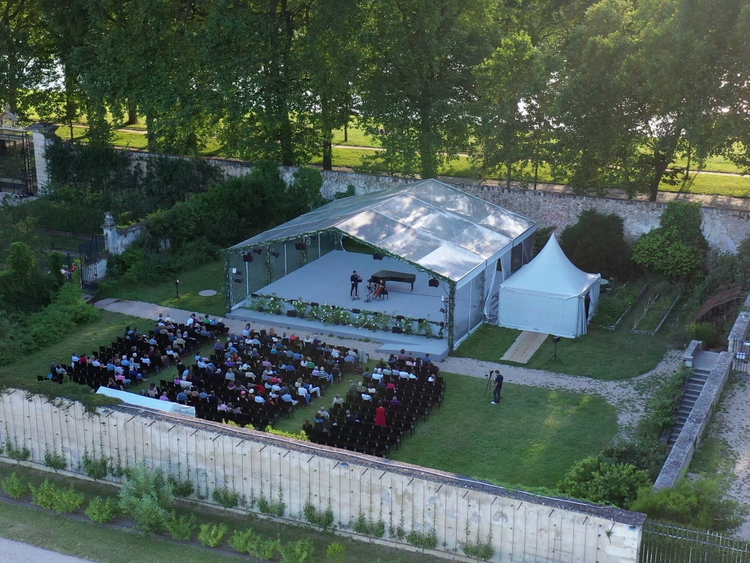 Agrandir l'image - fenêtre modale - Festival de musique Idéal au Potager du Roi.