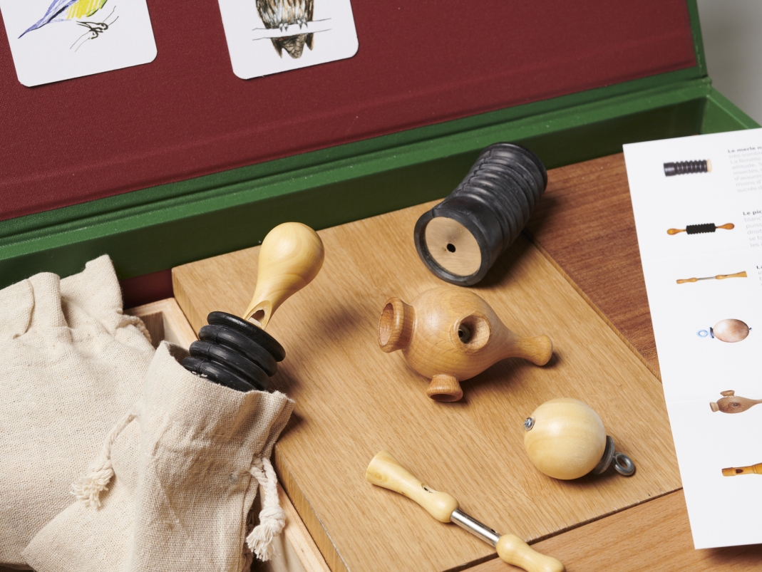 Agrandir l'image - fenêtre modale - Les appeaux en bois de la mallette.