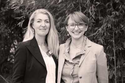 Agrandir l'image - fenêtre modale - Portrait de Rozanne Moraux et Erell Pencreac’h, promotion CCJP 2012-2014